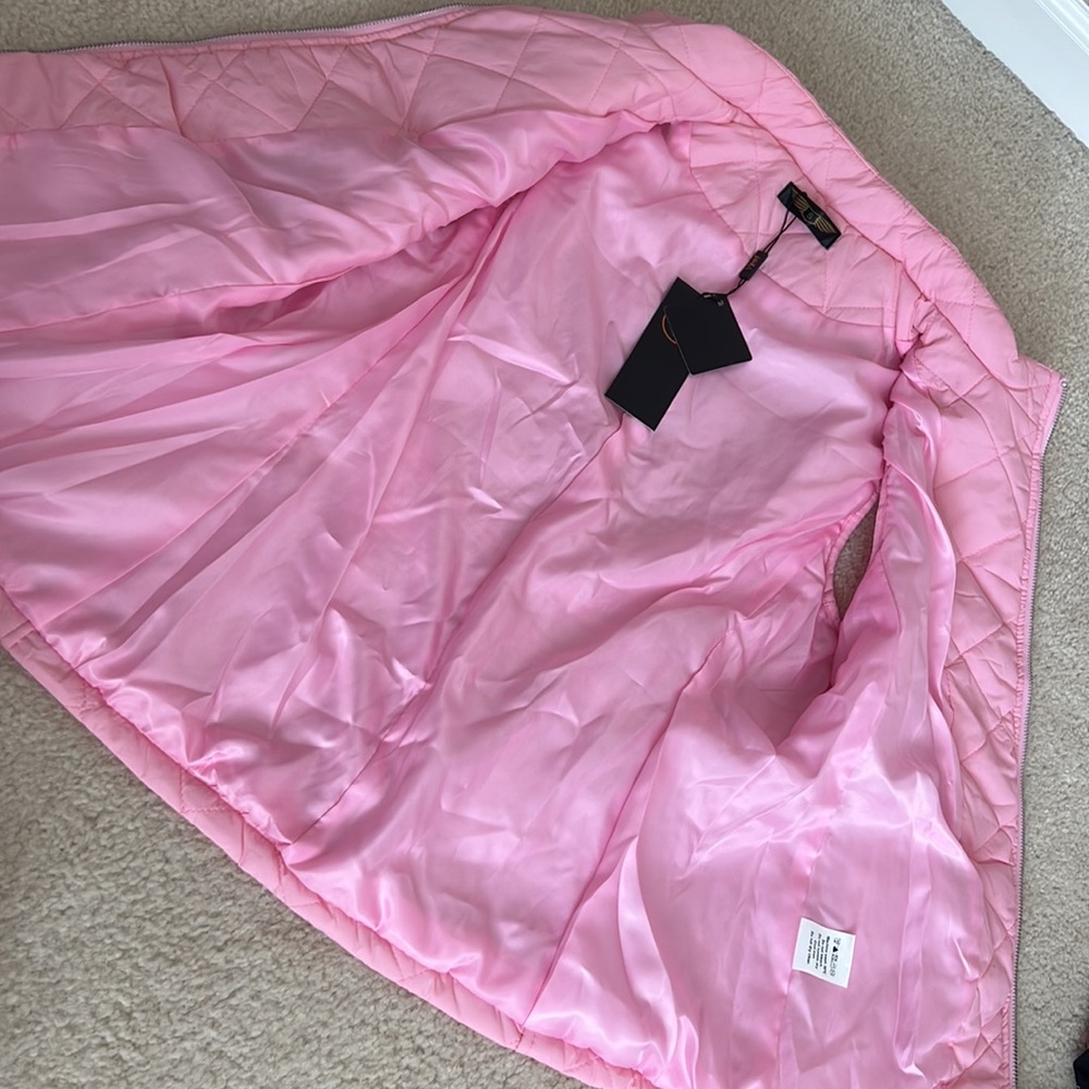 Pink vest💕 - Picture 3 of 3